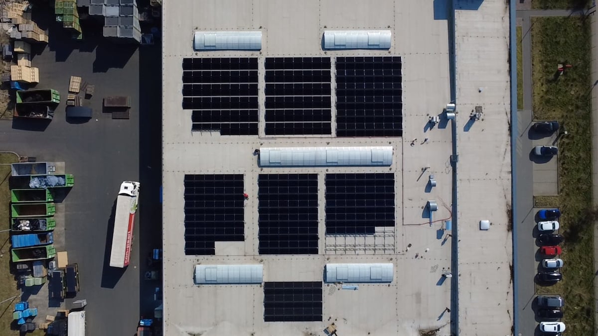 EARTH Photovoltaikprojekt: Firma Grein · Eschwege