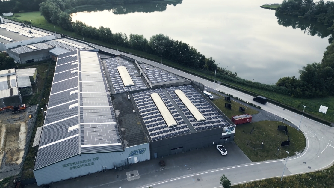 EARTH Photovoltaikprojekt: GMP Deinze