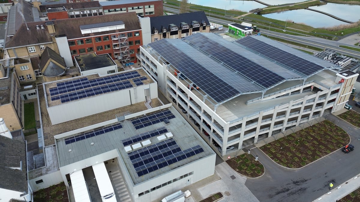 EARTH Photovoltaikprojekt: AZ Delta · Torhout