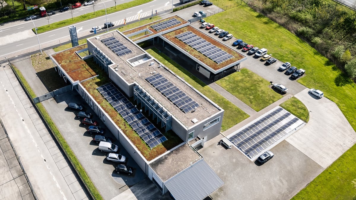 EARTH Photovoltaikprojekt: Polizei Melle