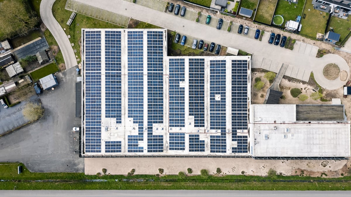 EARTH Photovoltaikprojekt: Terre Bleue